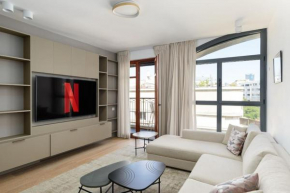 Luxury 2BR in New Building by Nahalat Binyamin